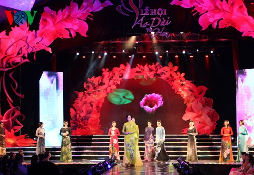 HCM City festival shows beauty of Ao Dai - ảnh 1